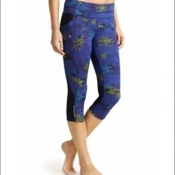 Athleta Pants - Athleta Camo Be Free Knicker Crop Leggings Blue